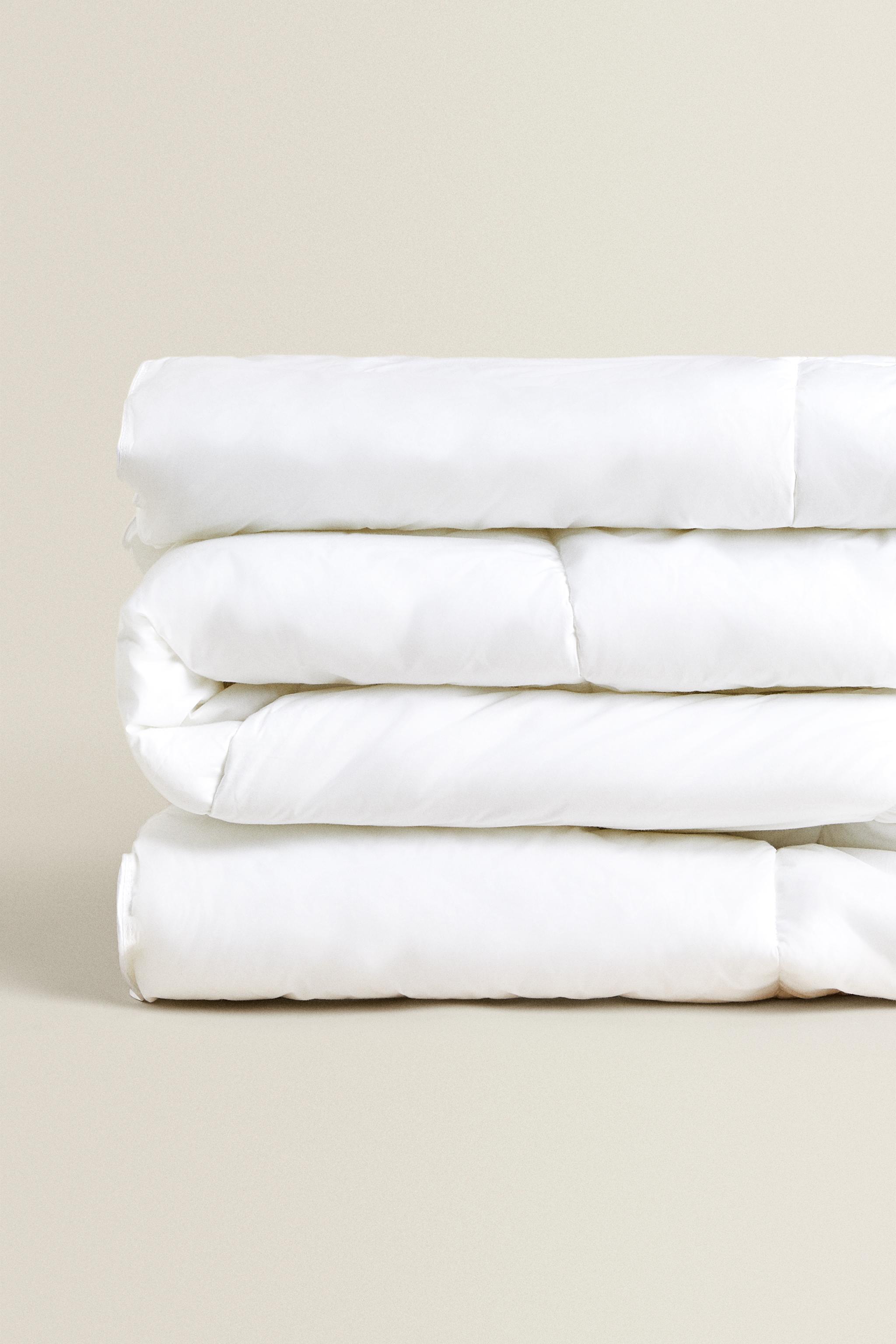 COUETTE MICROFIBRE EFFET PLUME (300 GxM²)